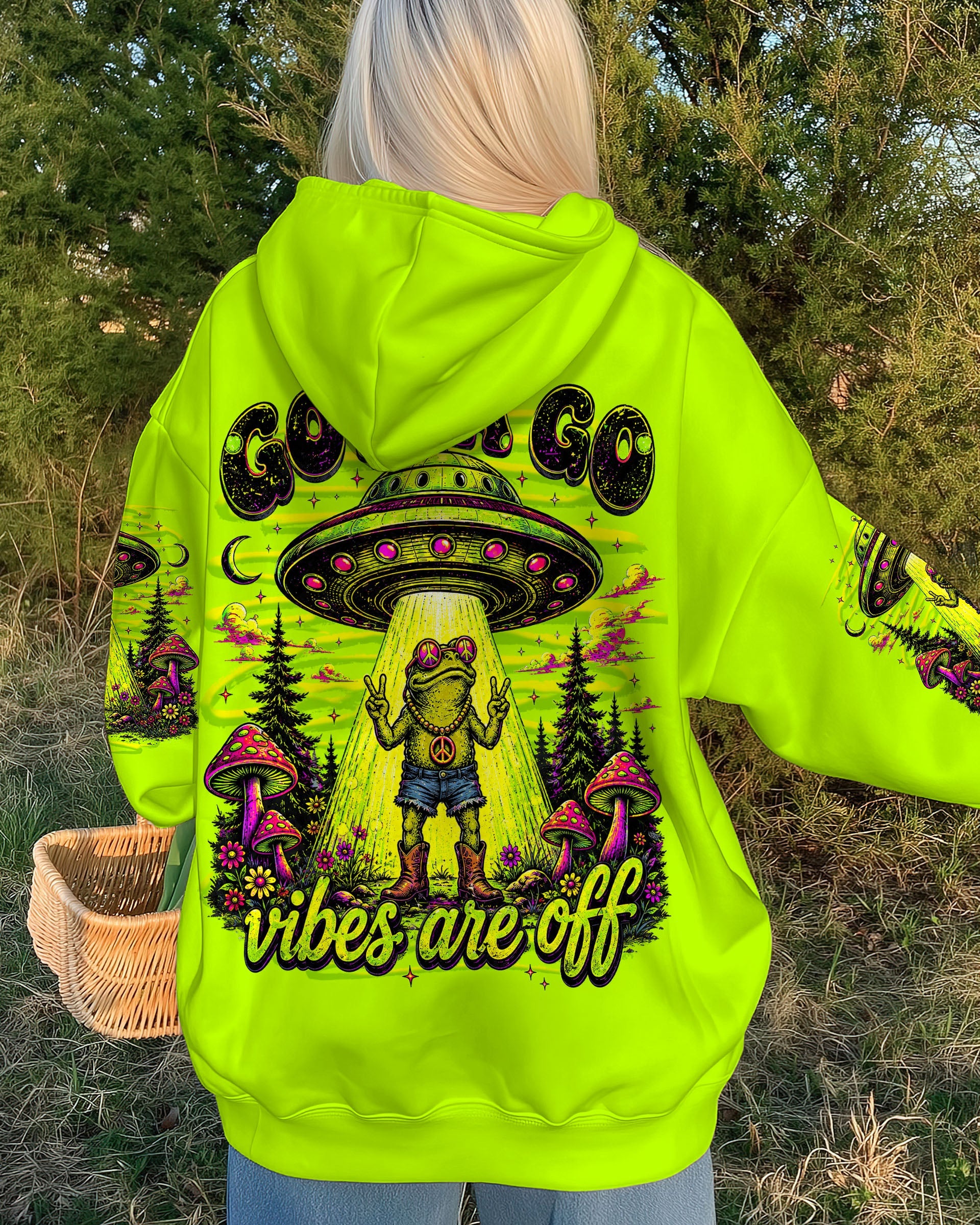 GOTTA GO VIBES ARE OFF FROG ALL OVER PRINT - TLNT1906261