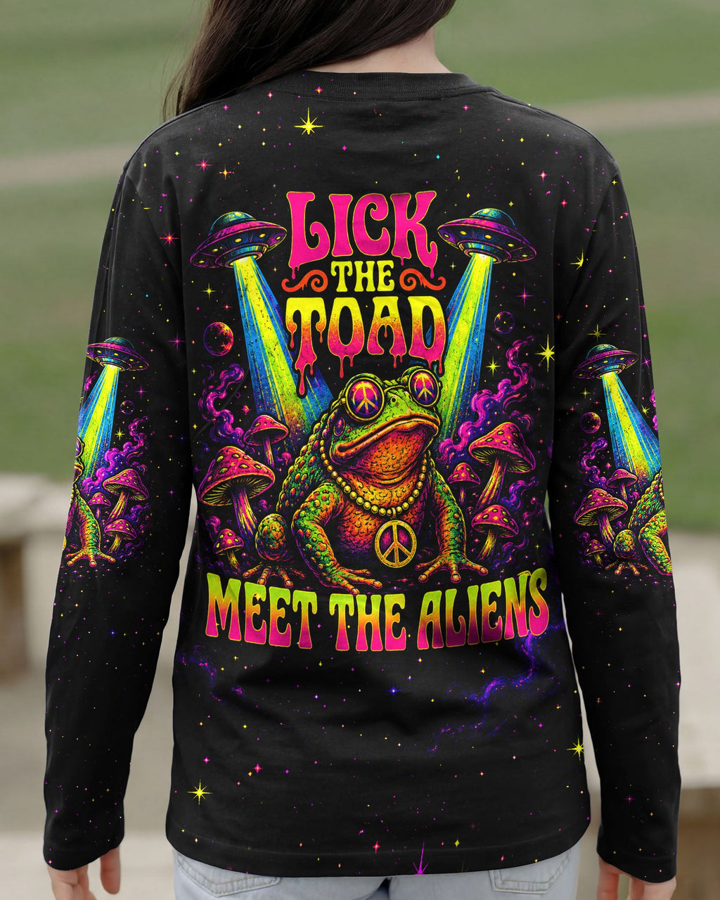 LICK THE TOAD MEET THE ALIENS ALL OVER PRINT   - TLHN3006261